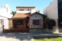 HERMOSO CHALET 6 AMB BARRIO MALAVER SOBRE CALLE SAN JUAN CASI ENTRE RIOS HERMOSO CHALET 6 AMB BARRIO MALAVER SOBRE CALLE SAN JUAN CASI ENTRE RIOS