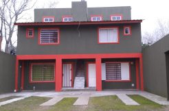 Costa Azul departamento 2 amb con cochera sin expensas planta baja Costa Azul departamento 2 amb con cochera sin expensas planta baja
