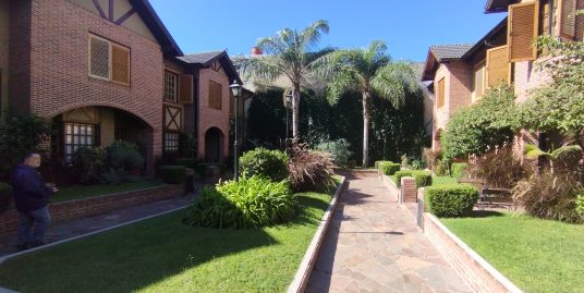 Impecable Triplex 5 Ambientes  En Venta Barrio Privado  Boedo