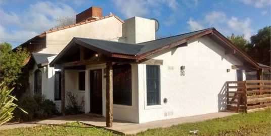 IMPORTANTE CHALET 4 AMB EN LA ZONA DE PLAYA GRANDE SAN BERNARDO 2 CUADRAS DEL MAR